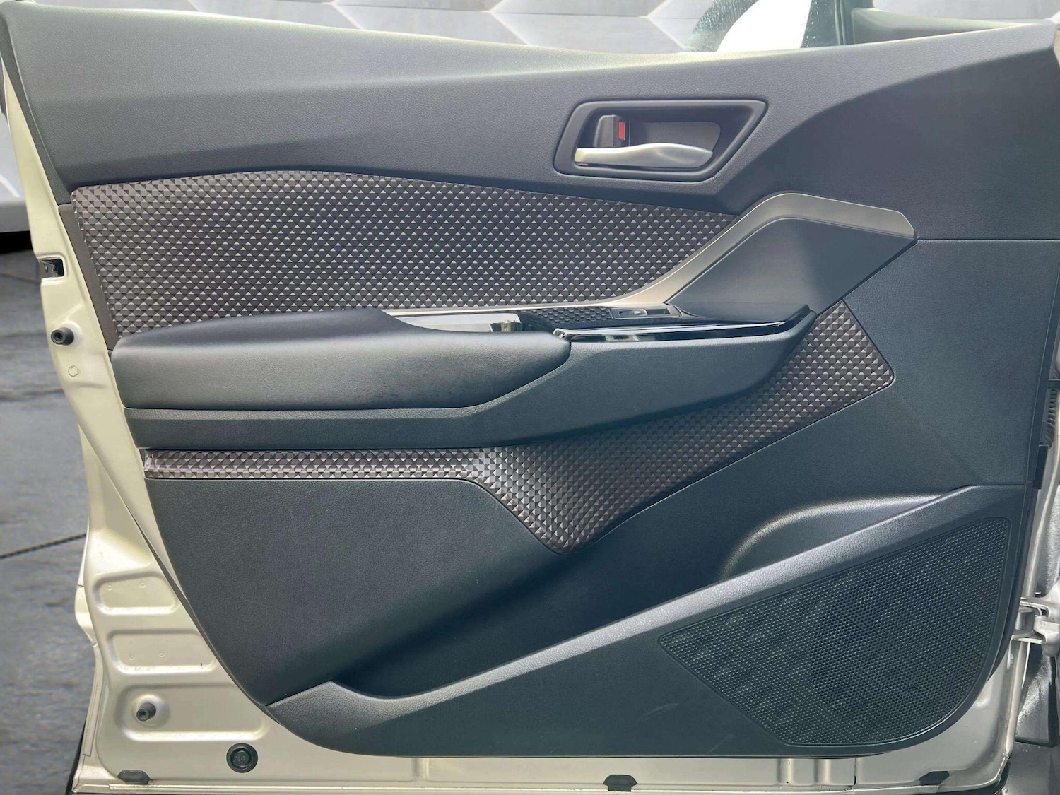 Used Toyota C-HR 2018 for sale - 76598457: Photo 45