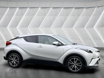 Used Toyota C-HR 2018 for sale - 76598457: Photo