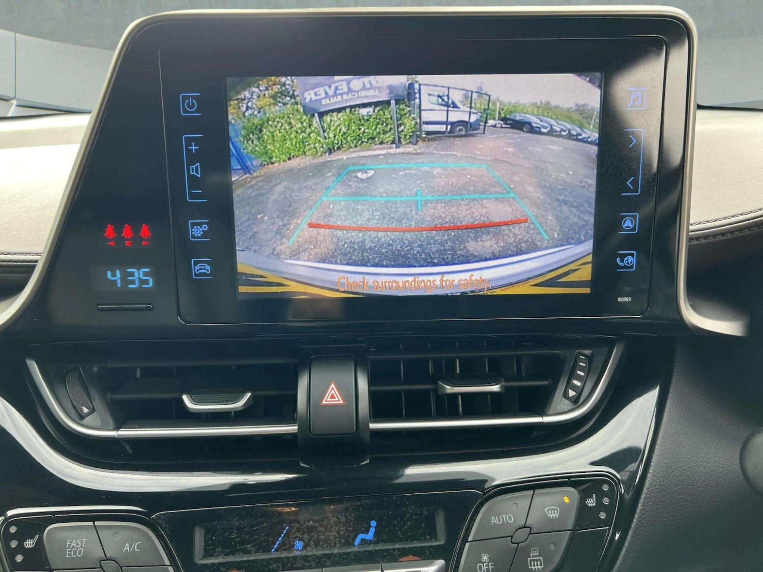 Used Toyota C-HR 2018 for sale - 76598457: Photo 53