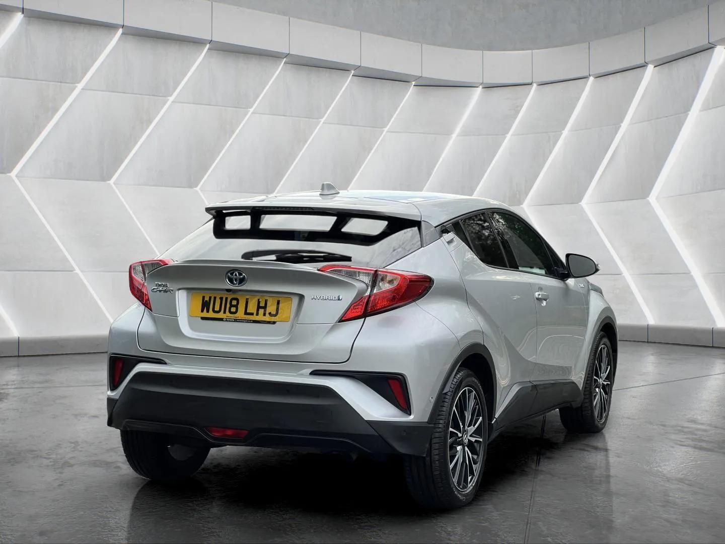 Used Toyota C-HR 2018 for sale - 76598457: Photo 6