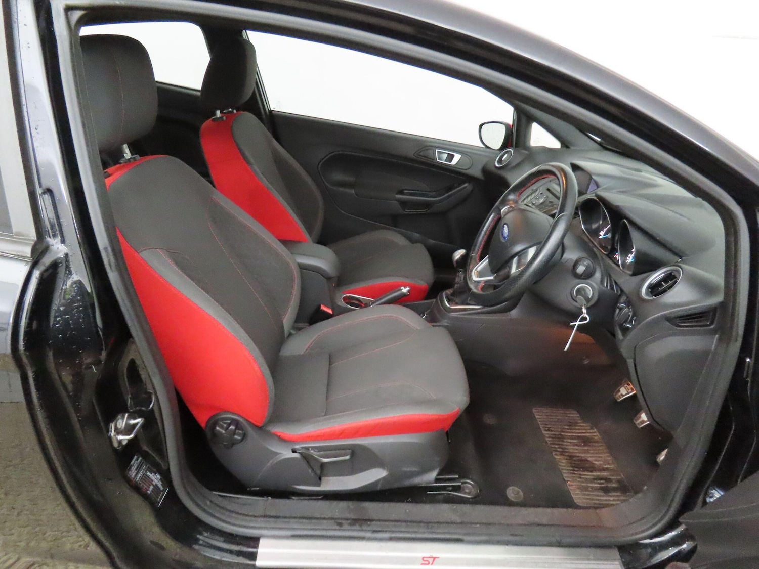 Used Ford Fiesta 2017 for sale - 77049994: Photo 8