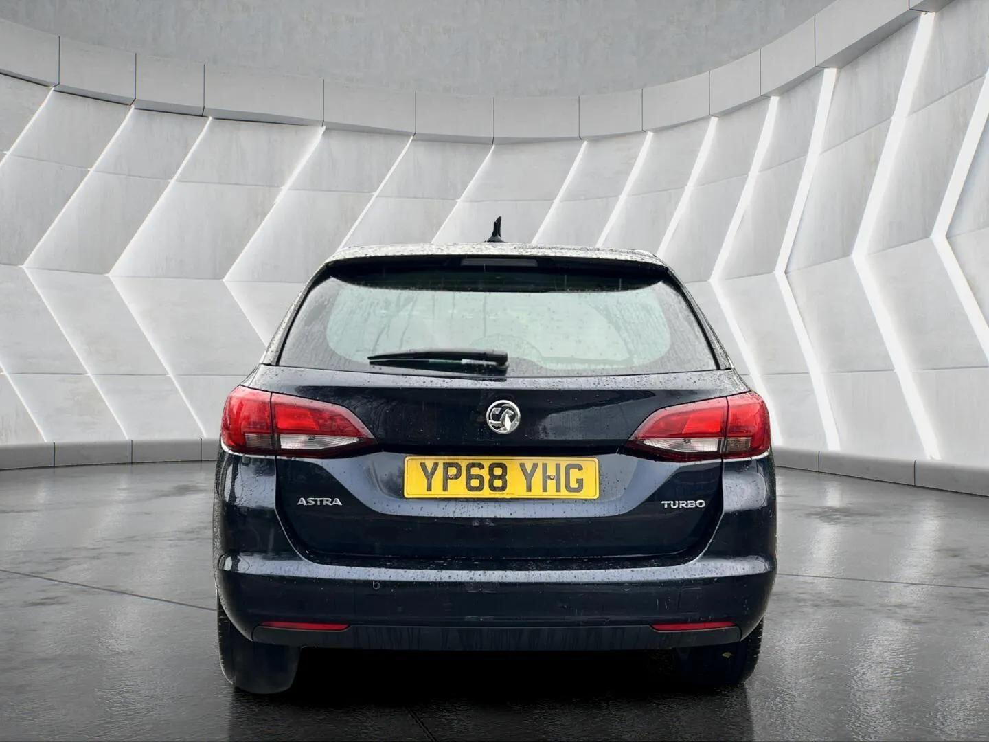 Used Vauxhall Astra 2018 for sale - 76634039: Photo 12