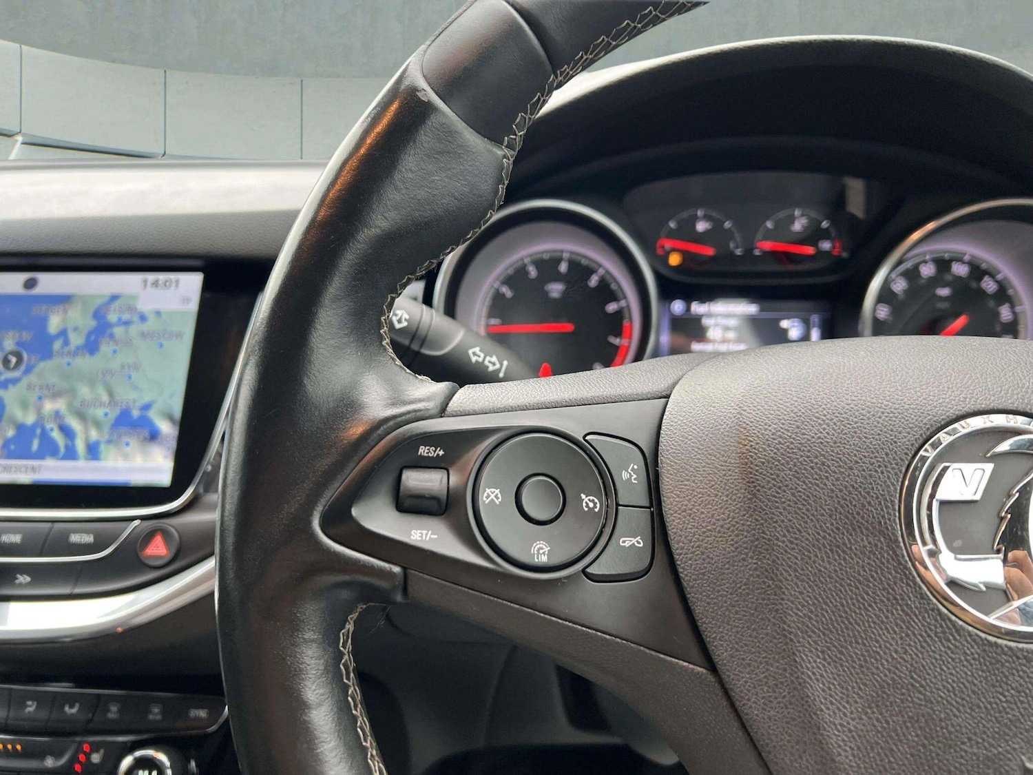 Used Vauxhall Astra 2018 for sale - 76634039: Photo 24