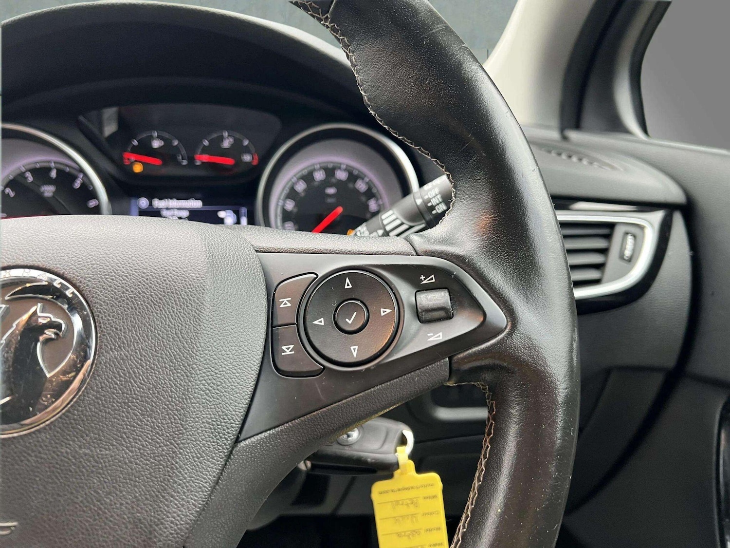 Used Vauxhall Astra 2018 for sale - 76634039: Photo 25