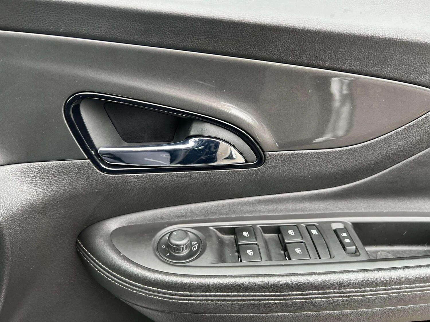 Used Vauxhall Mokka X 2017 for sale - 76598452: Photo 44