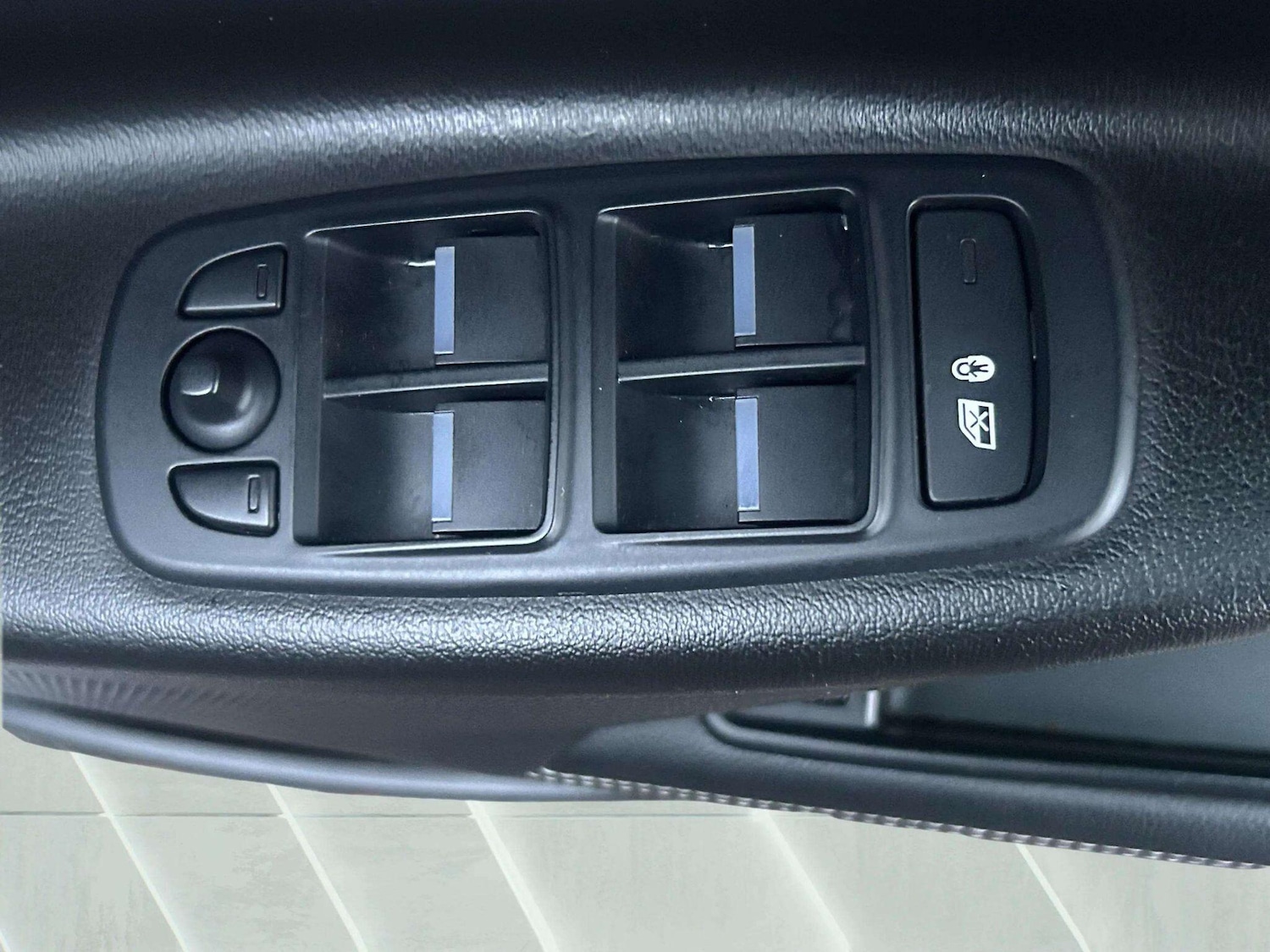 Used Jaguar XE 2016 for sale - 76801152: Photo 21