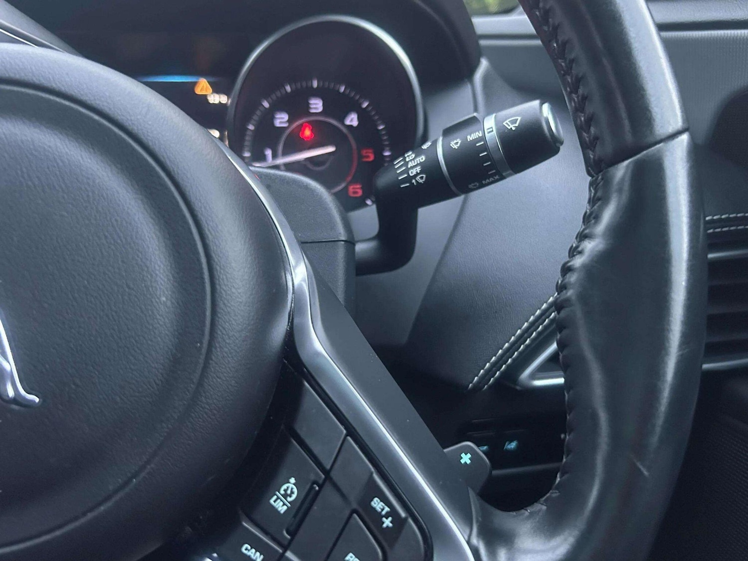 Used Jaguar XE 2016 for sale - 76801152: Photo 28