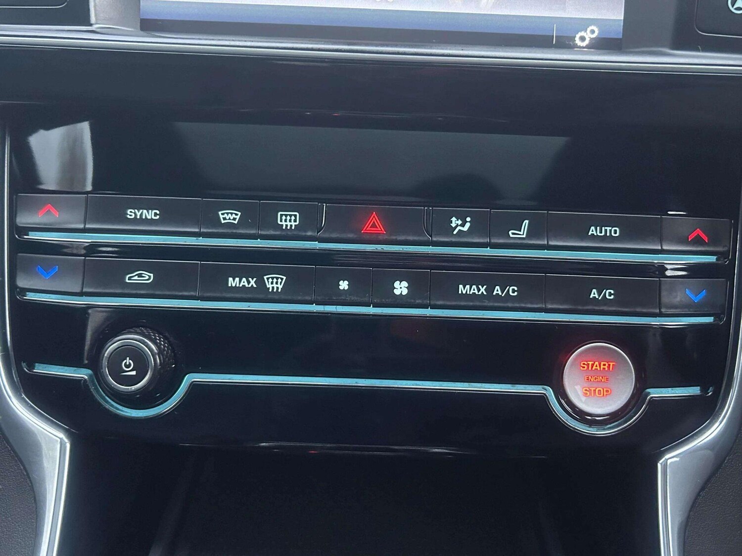 Used Jaguar XE 2016 for sale - 76801152: Photo 33