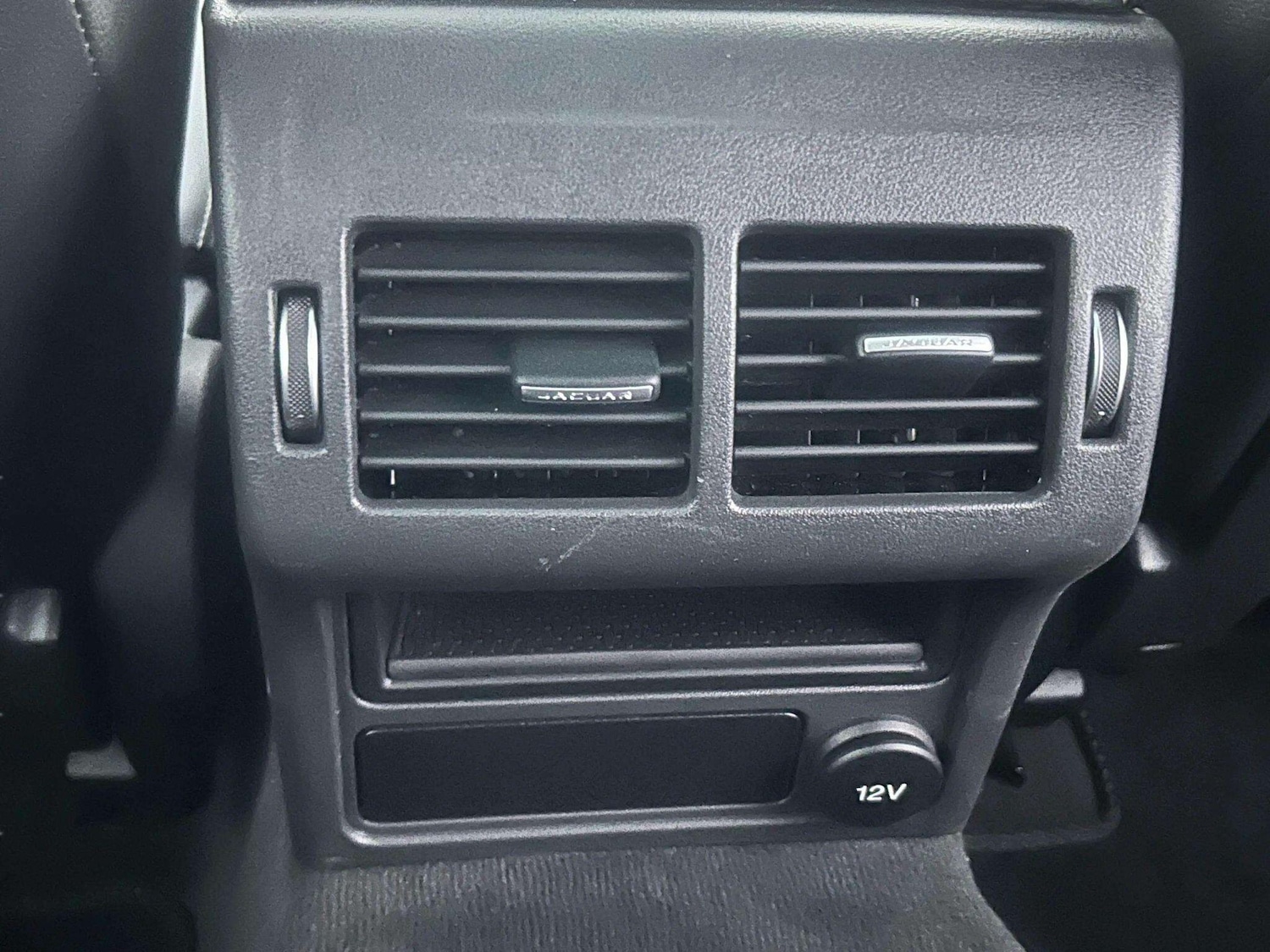 Used Jaguar XE 2016 for sale - 76801152: Photo 42