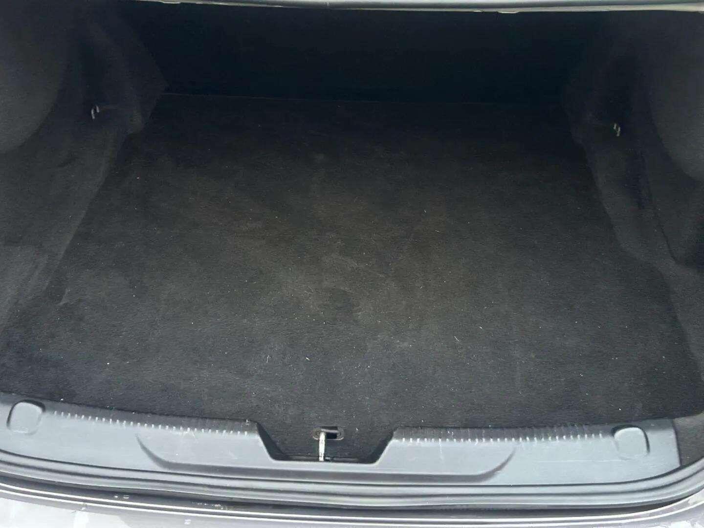 Used Jaguar XE 2016 for sale - 76801152: Photo 45