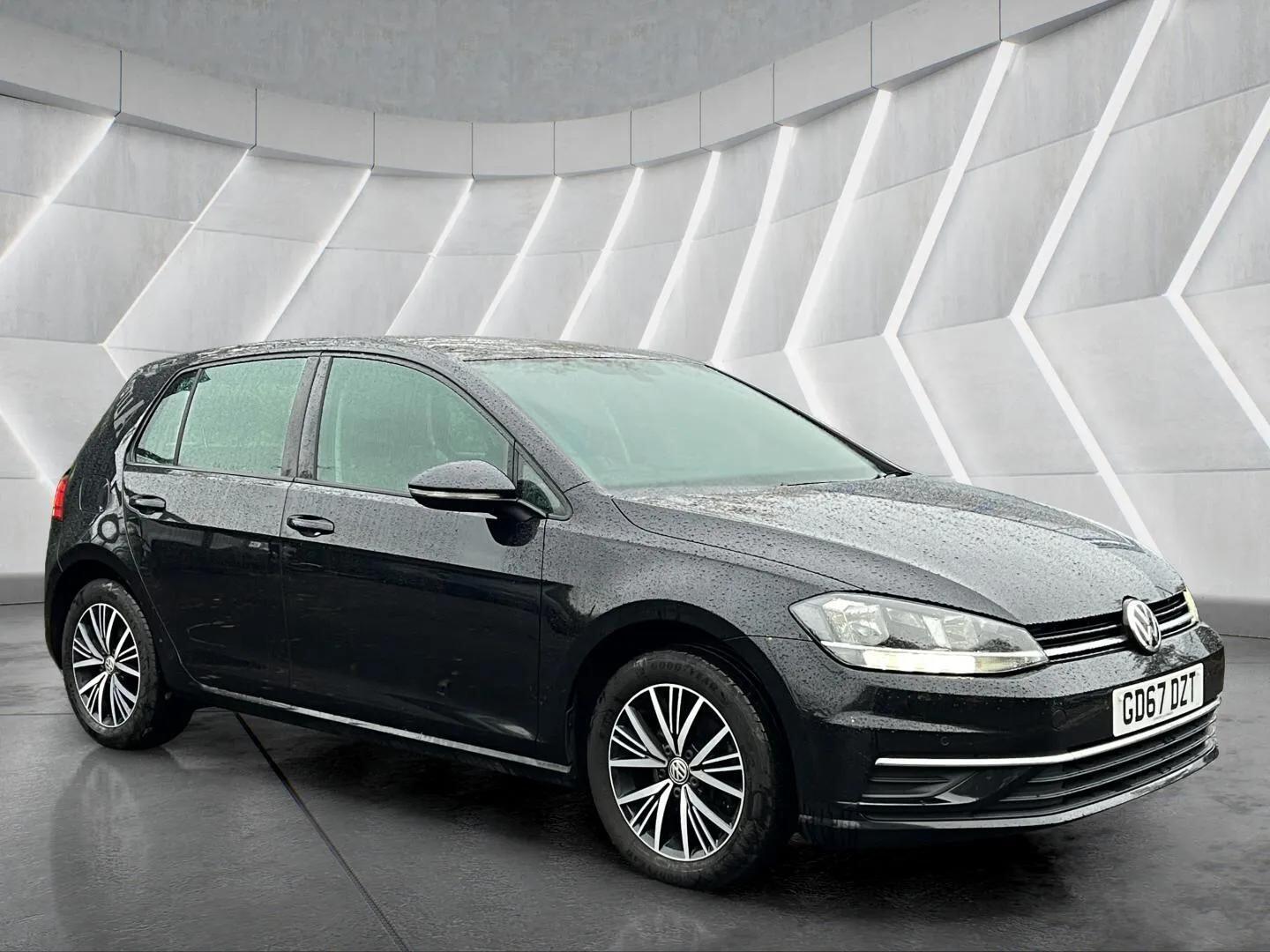 Used Volkswagen Golf 2017 for sale - 76598462: Photo 10