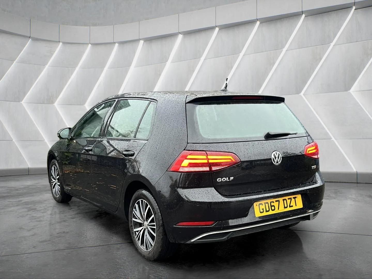 Used Volkswagen Golf 2017 for sale - 76598462: Photo 13