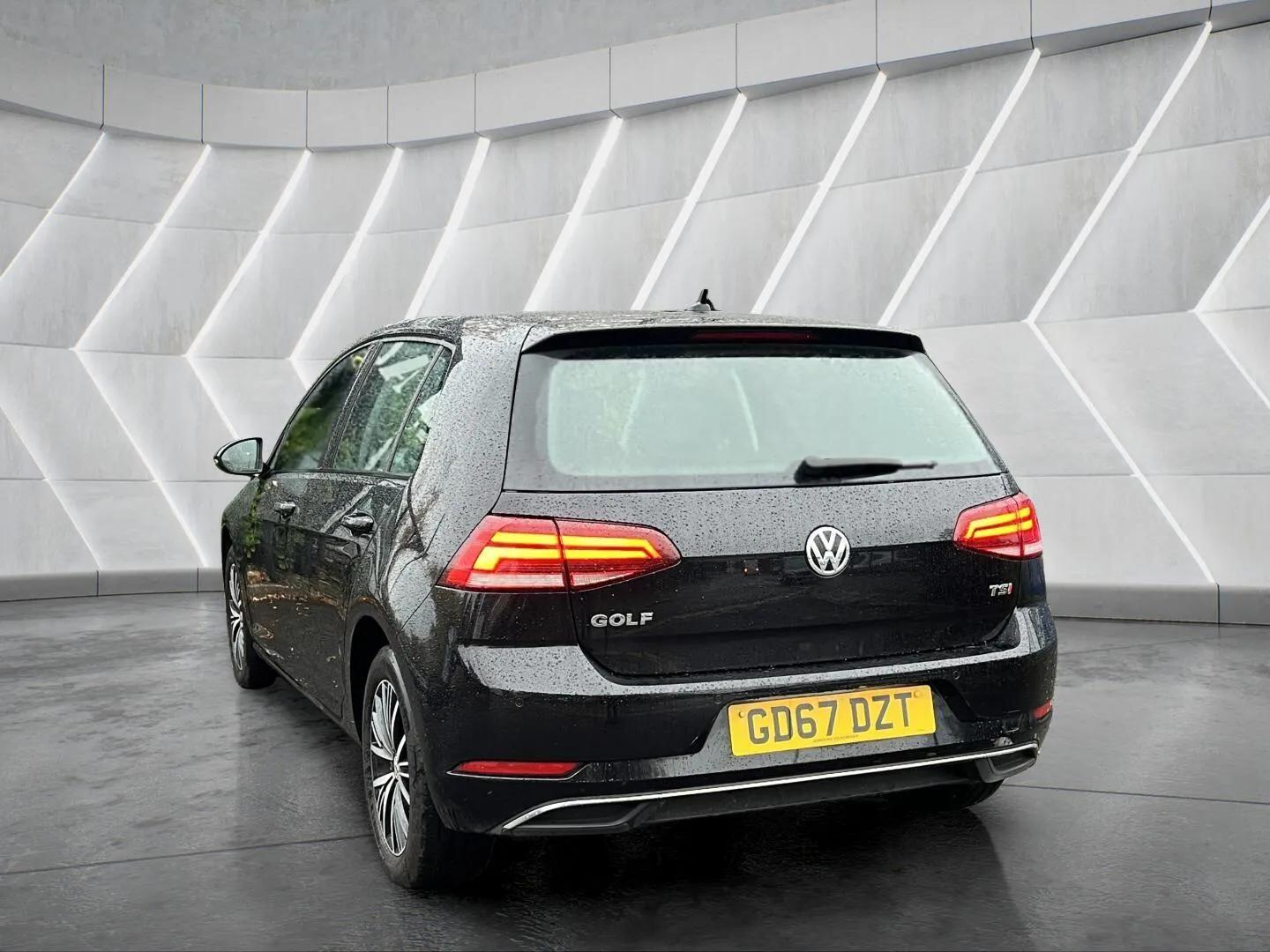 Used Volkswagen Golf 2017 for sale - 76598462: Photo 14