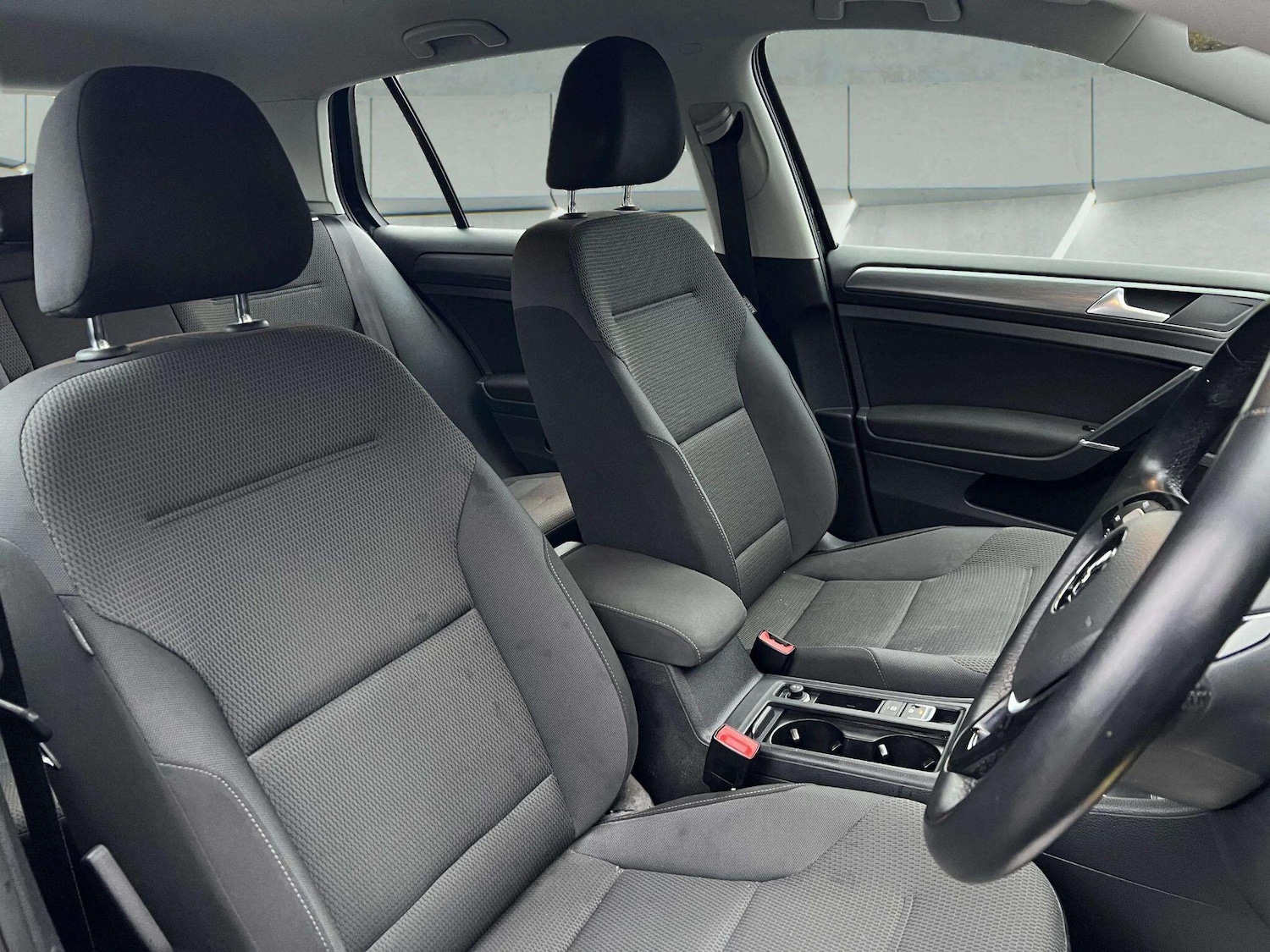 Used Volkswagen Golf 2017 for sale - 76598462: Photo 24