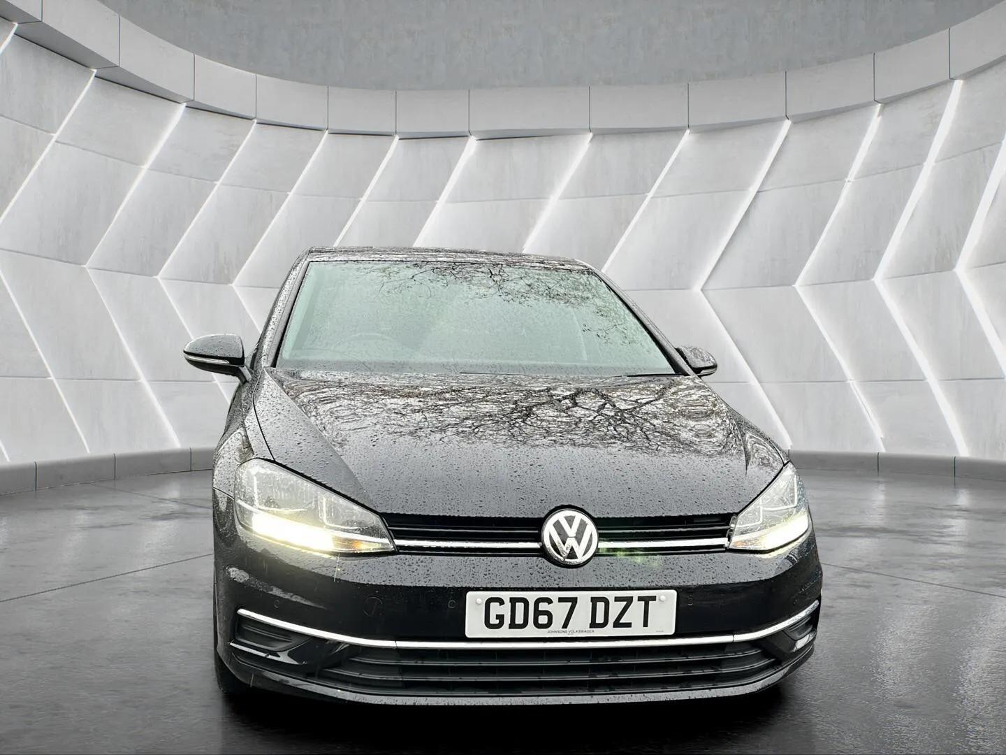 Used Volkswagen Golf 2017 for sale - 76598462: Photo 4