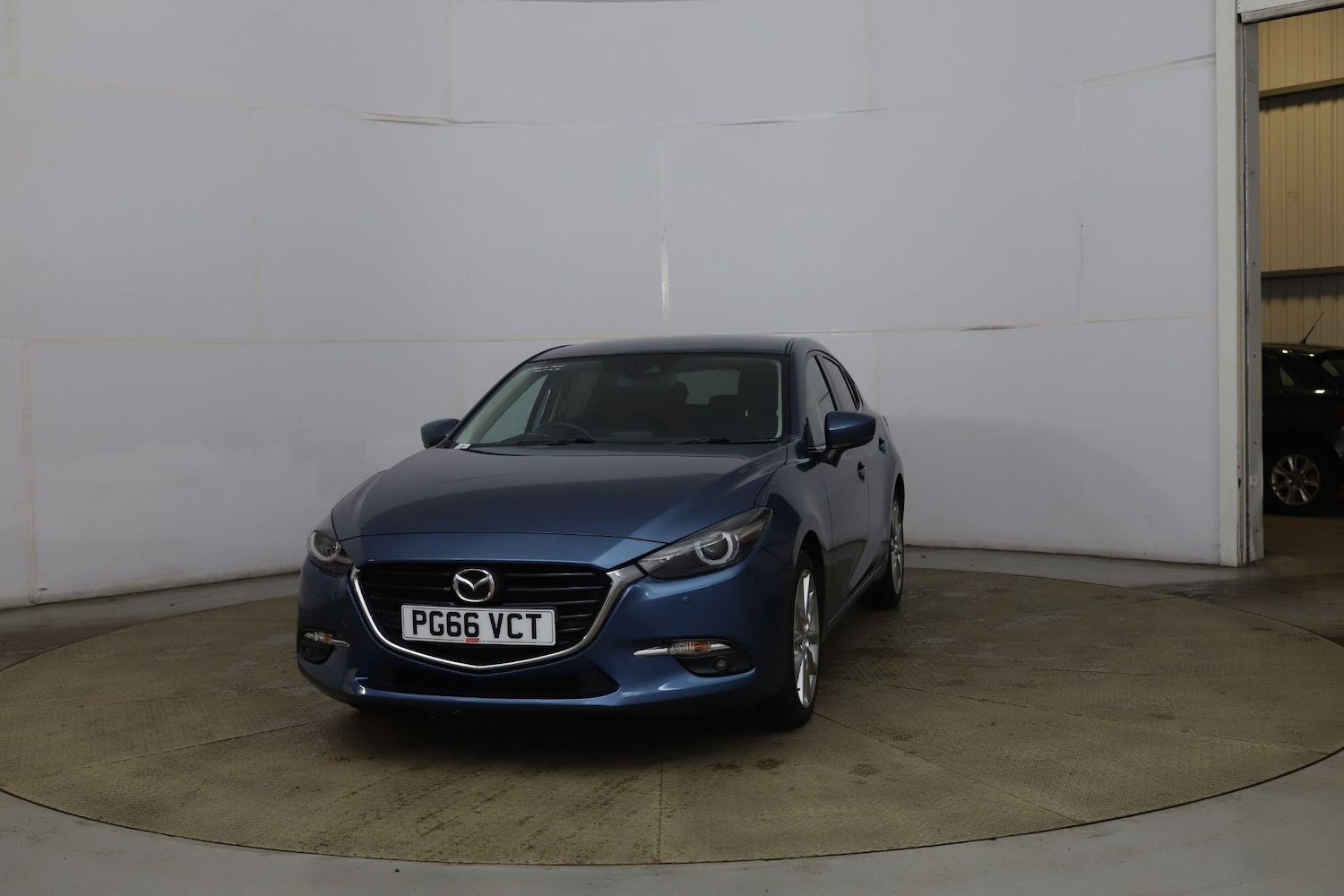 Used Mazda Mazda3 2017 for sale - 76715210: Photo 1