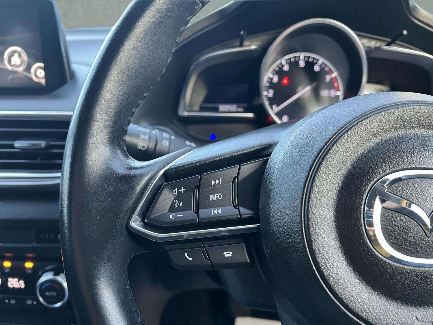 Used Mazda Mazda3 2017 for sale - 76715210: Photo 27