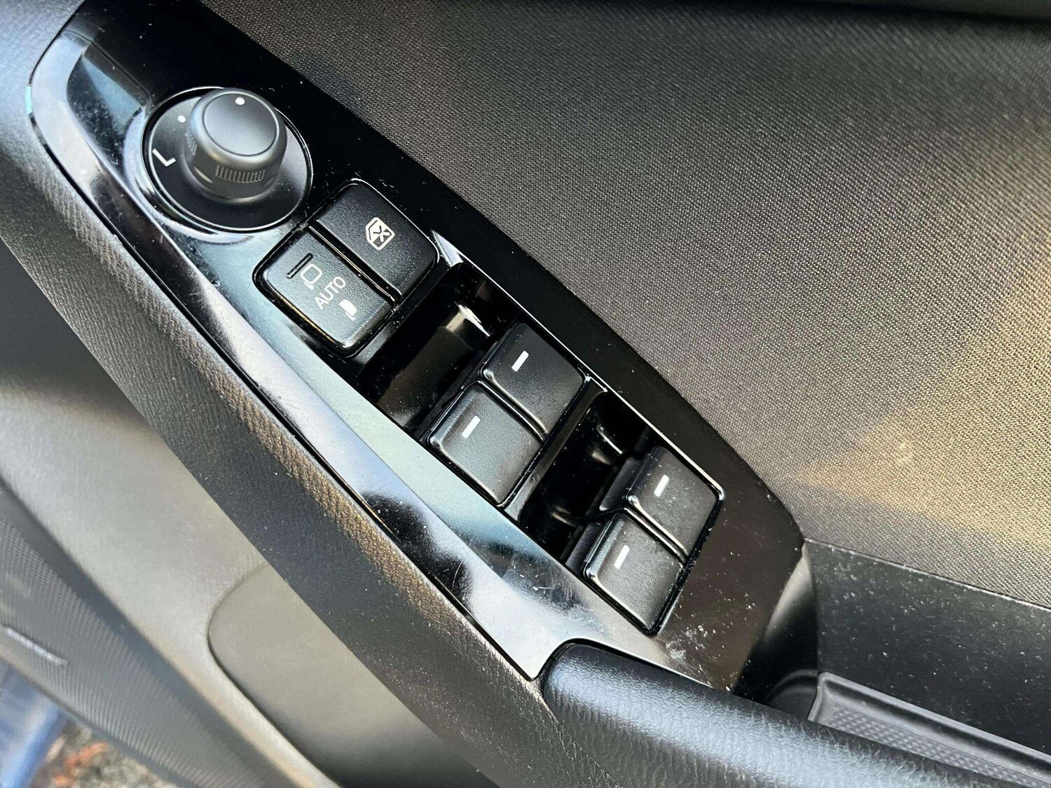 Used Mazda Mazda3 2017 for sale - 76715210: Photo 44