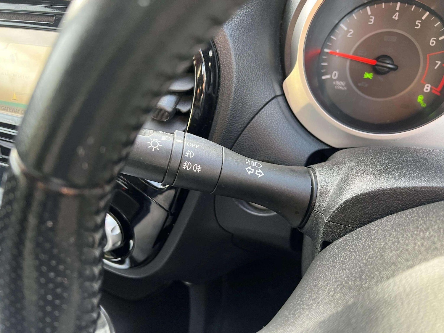 Used Nissan Juke 2018 for sale - 76801576: Photo 25