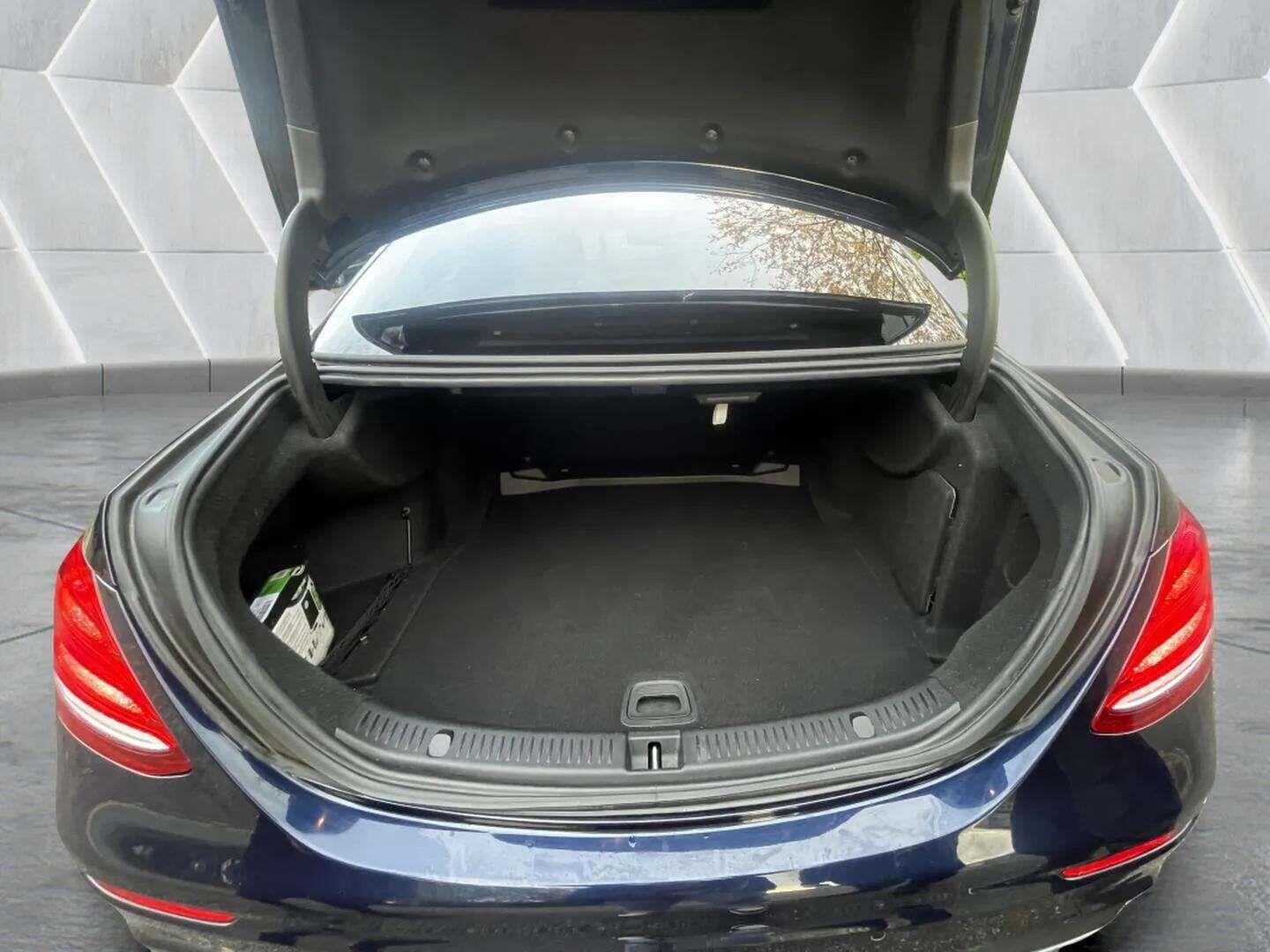 Used Mercedes-Benz E Class 2017 for sale - 76598454: Photo 47