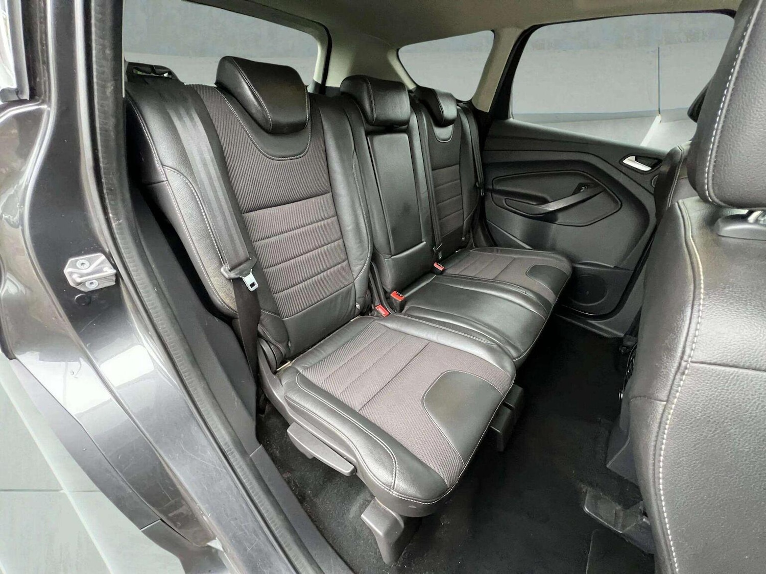 Used Ford Kuga 2015 for sale - 76571191: Photo 27