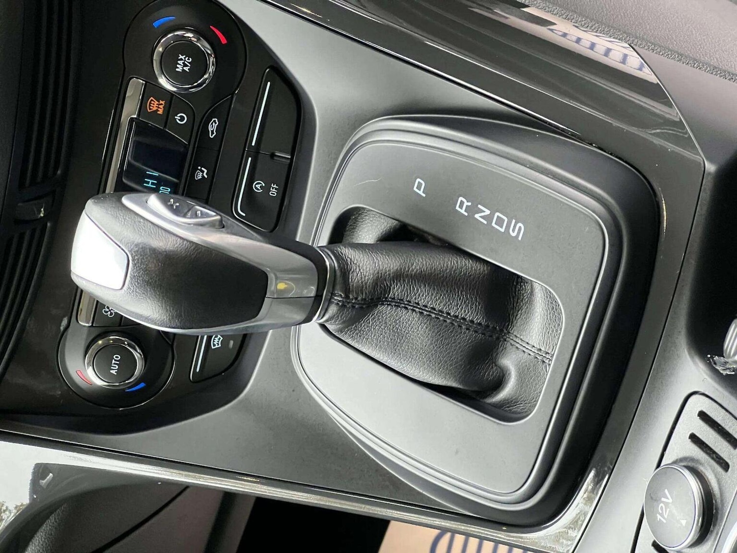 Used Ford Kuga 2015 for sale - 76571191: Photo 31