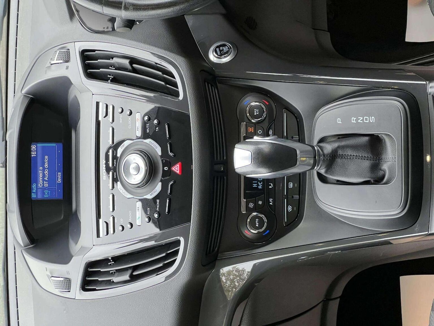 Used Ford Kuga 2015 for sale - 76571191: Photo 32