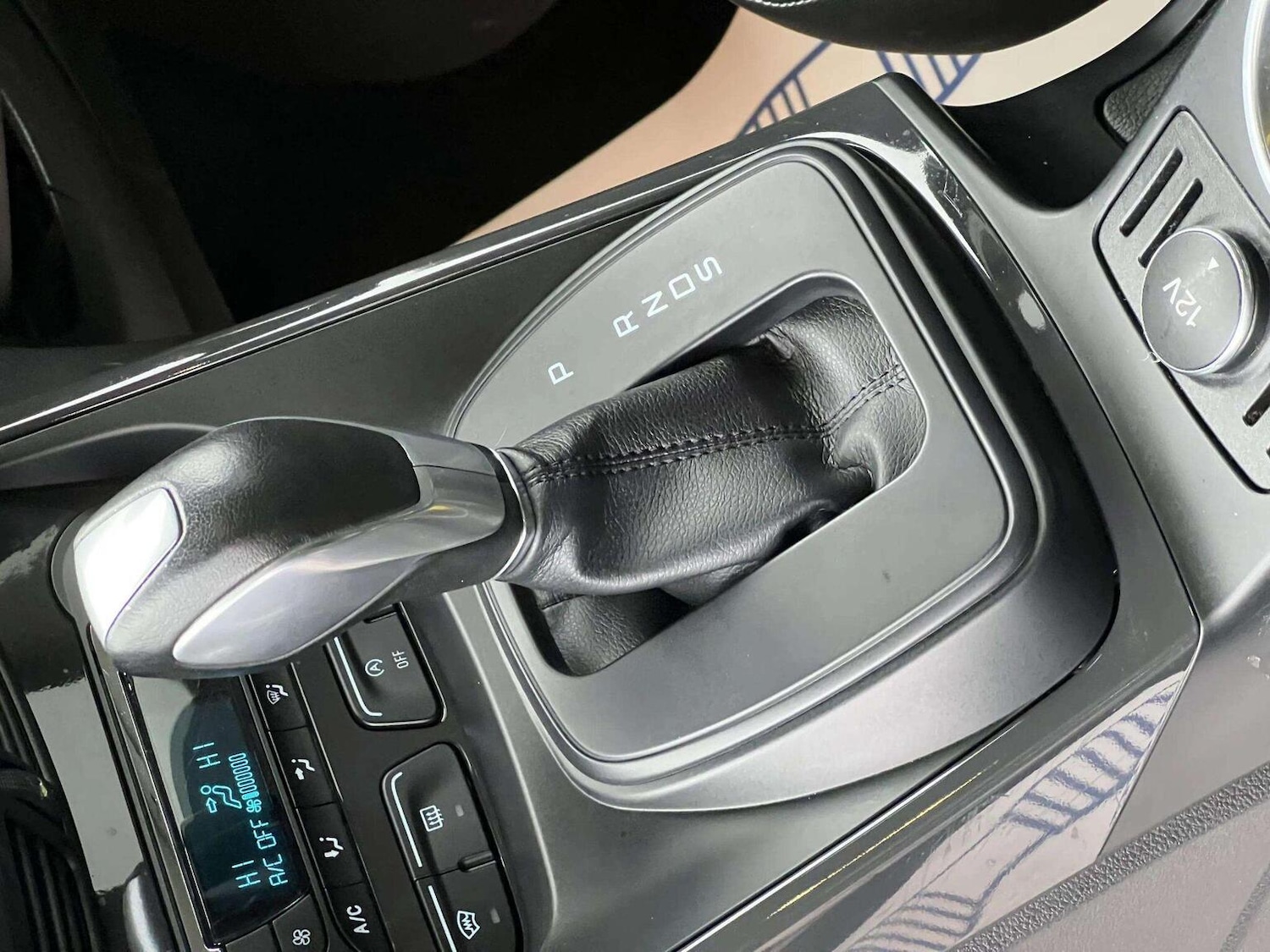 Used Ford Kuga 2015 for sale - 76571191: Photo 57