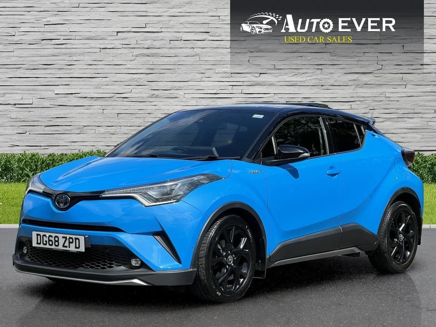 Used Toyota C-HR 2018 for sale - 76571135: Photo 2