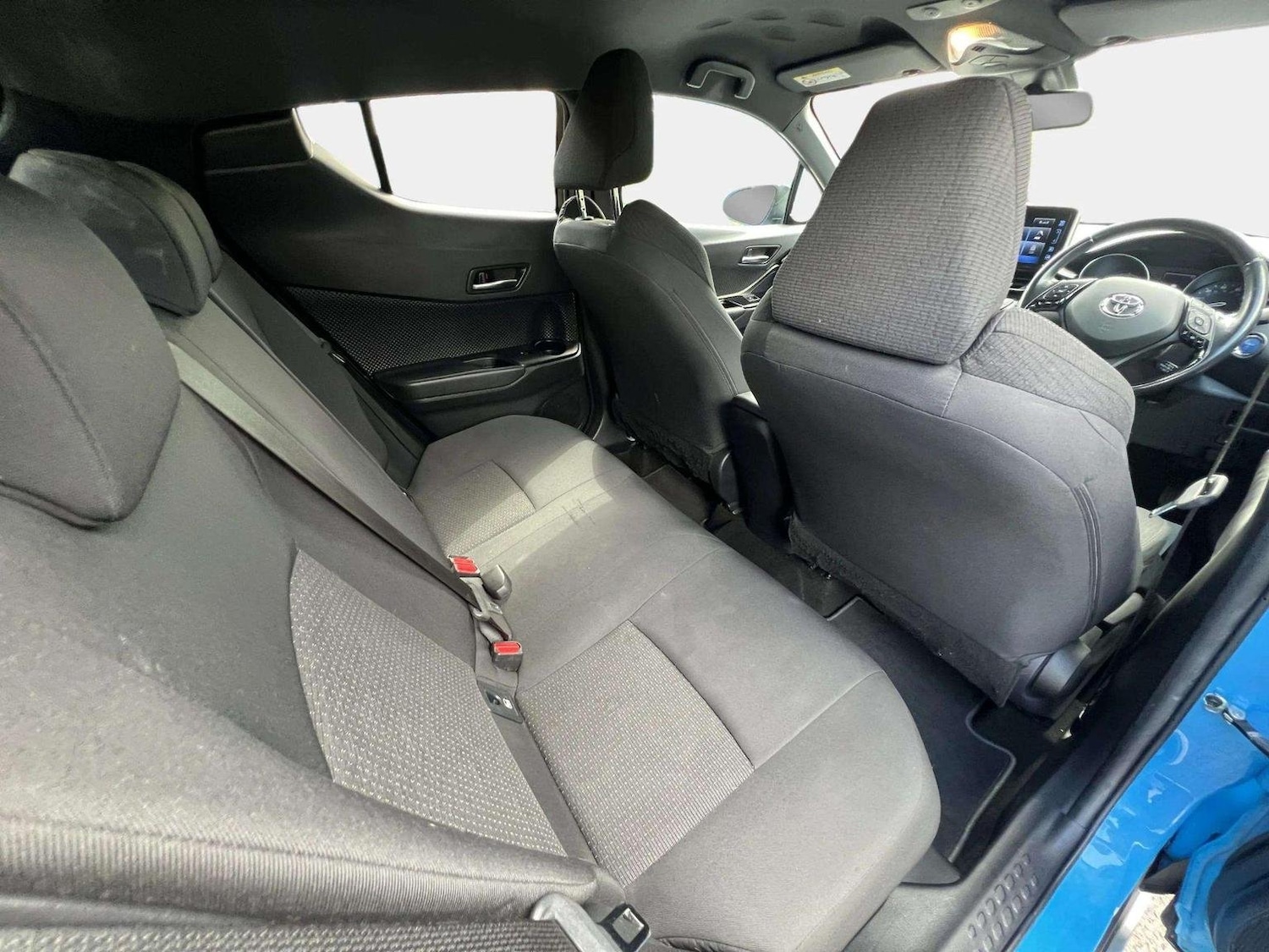 Used Toyota C-HR 2018 for sale - 76571135: Photo 25