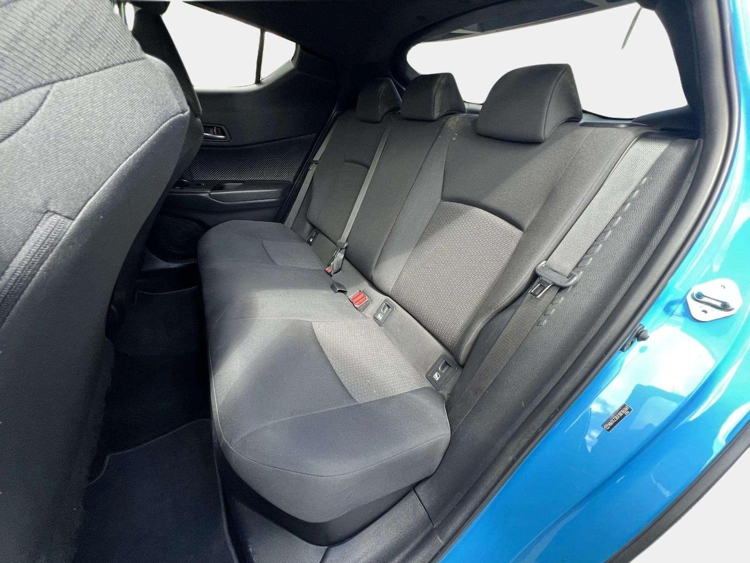 Used Toyota C-HR 2018 for sale - 76571135: Photo 30