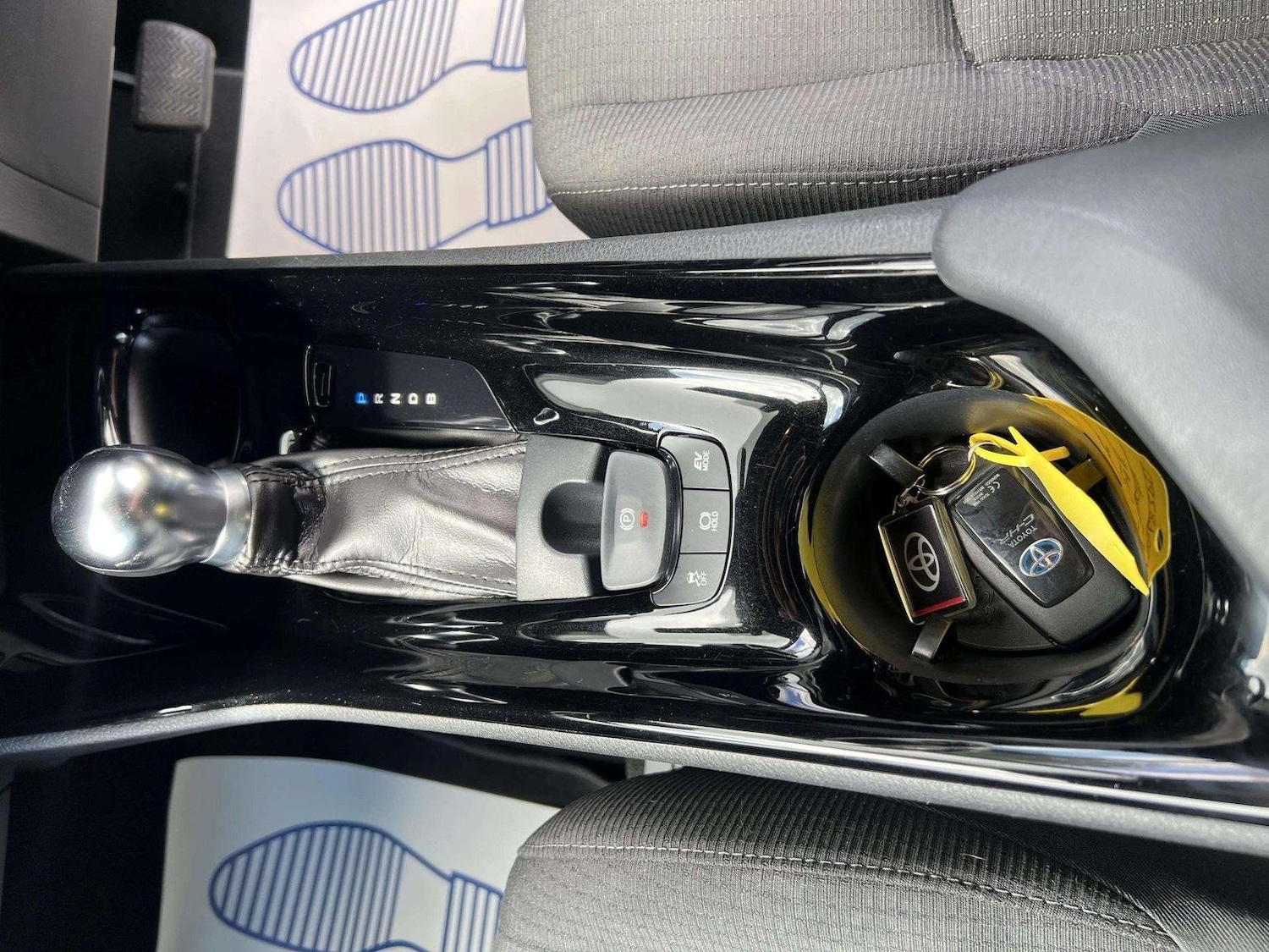 Used Toyota C-HR 2018 for sale - 76571135: Photo 49