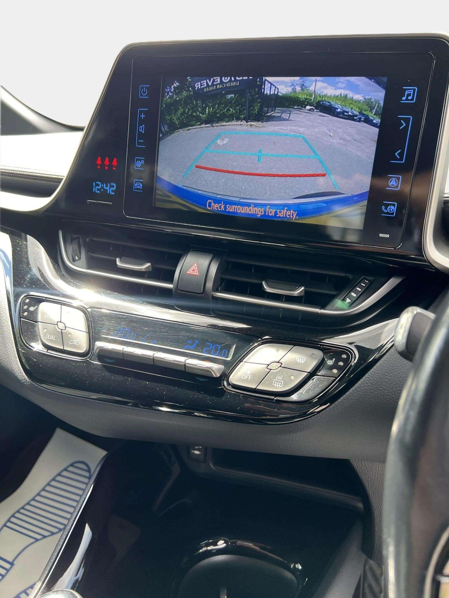 Used Toyota C-HR 2018 for sale - 76571135: Photo 50