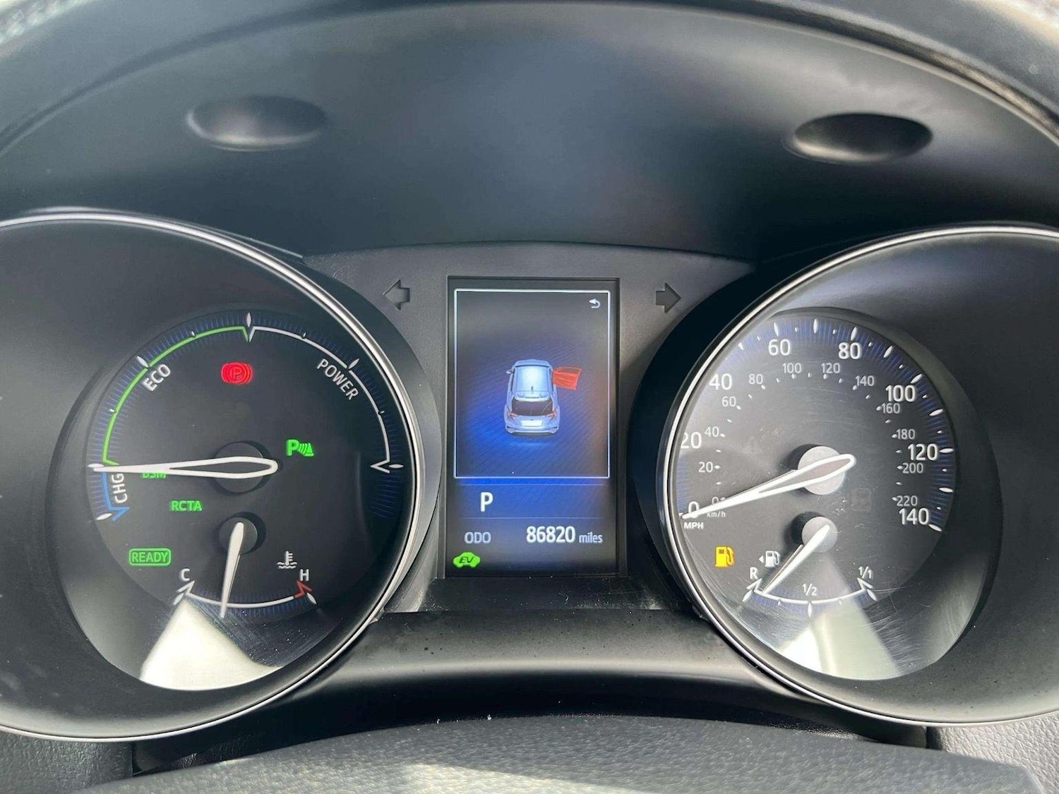 Used Toyota C-HR 2018 for sale - 76571135: Photo 52