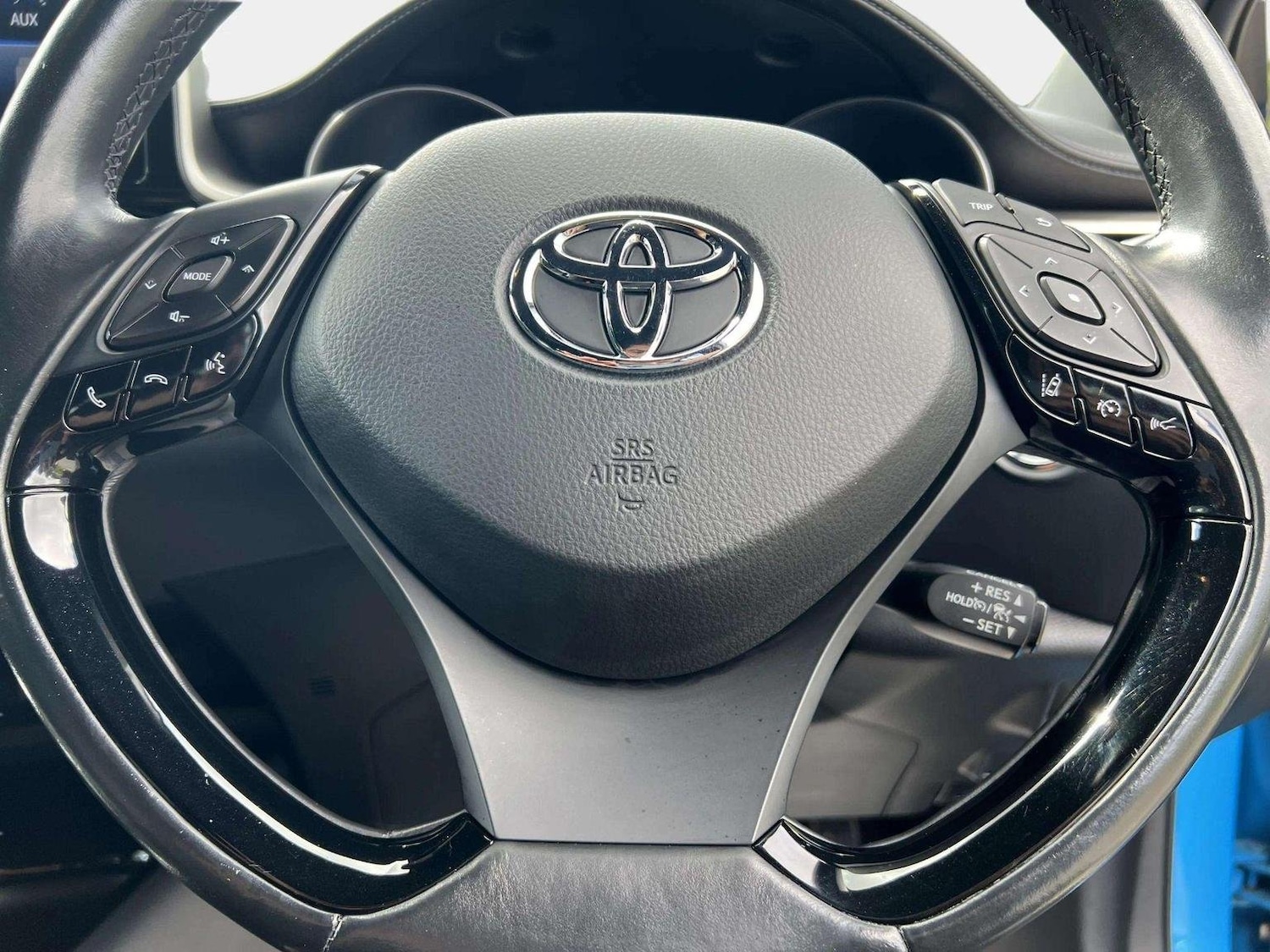 Used Toyota C-HR 2018 for sale - 76571135: Photo 54