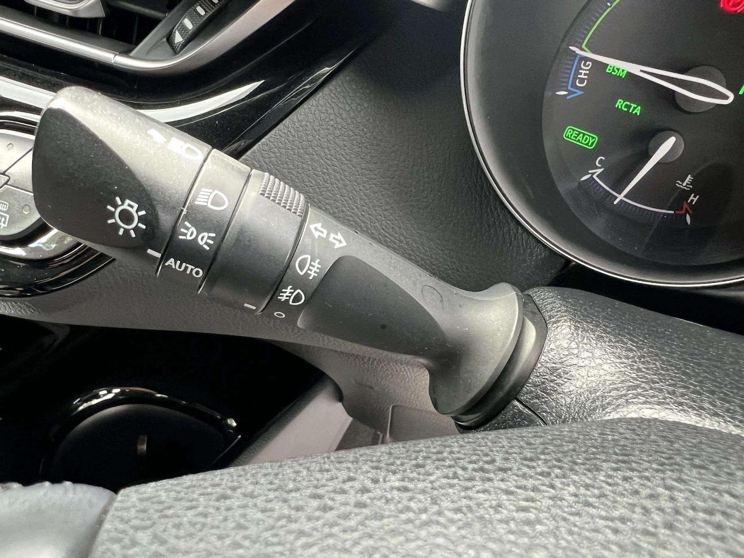 Used Toyota C-HR 2018 for sale - 76571135: Photo 55