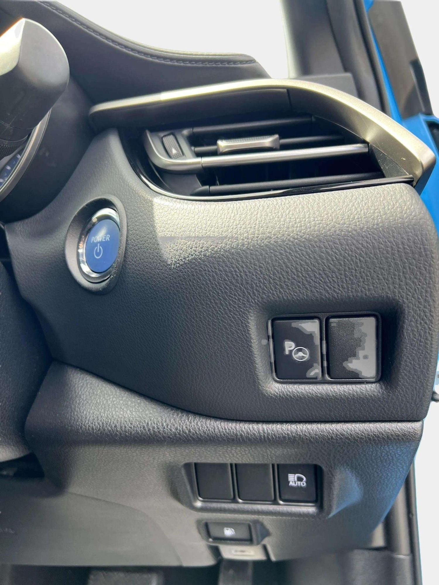 Used Toyota C-HR 2018 for sale - 76571135: Photo 57