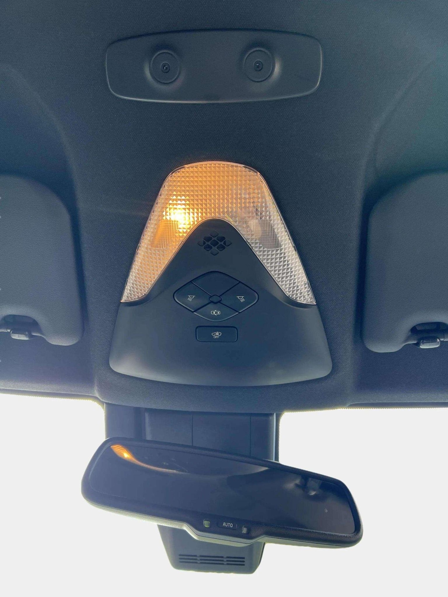 Used Toyota C-HR 2018 for sale - 76571135: Photo 61