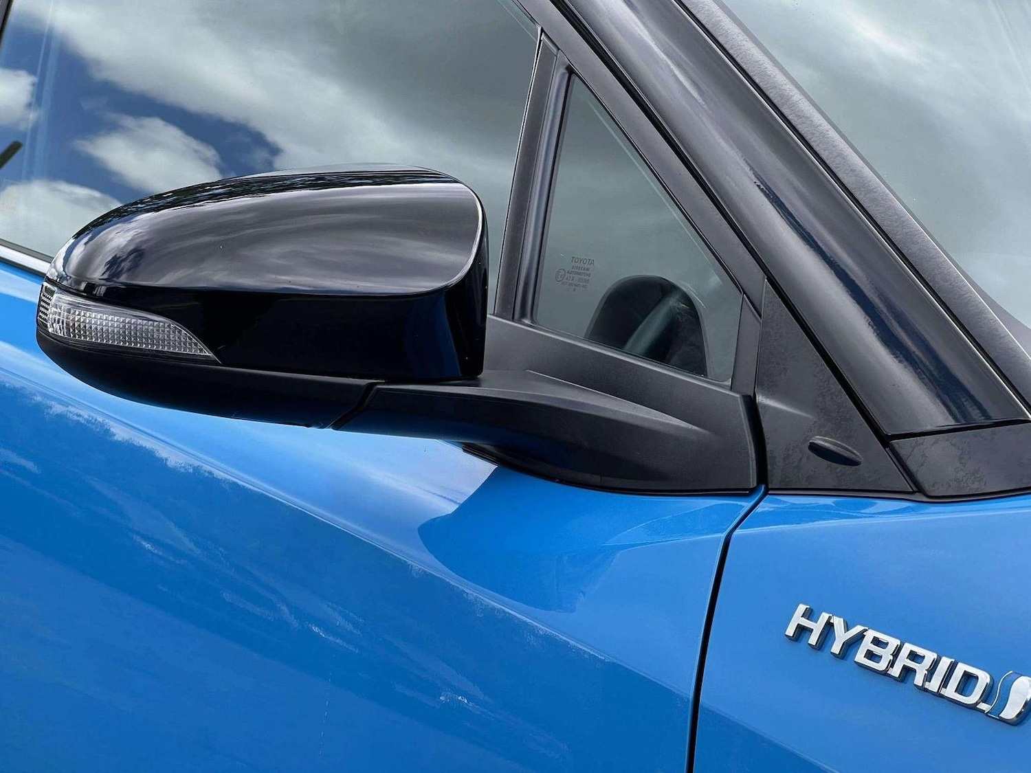 Used Toyota C-HR 2018 for sale - 76571135: Photo 65