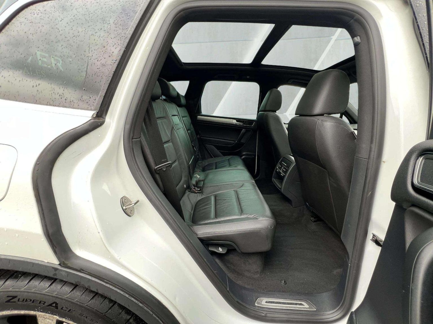 Vehicle 33