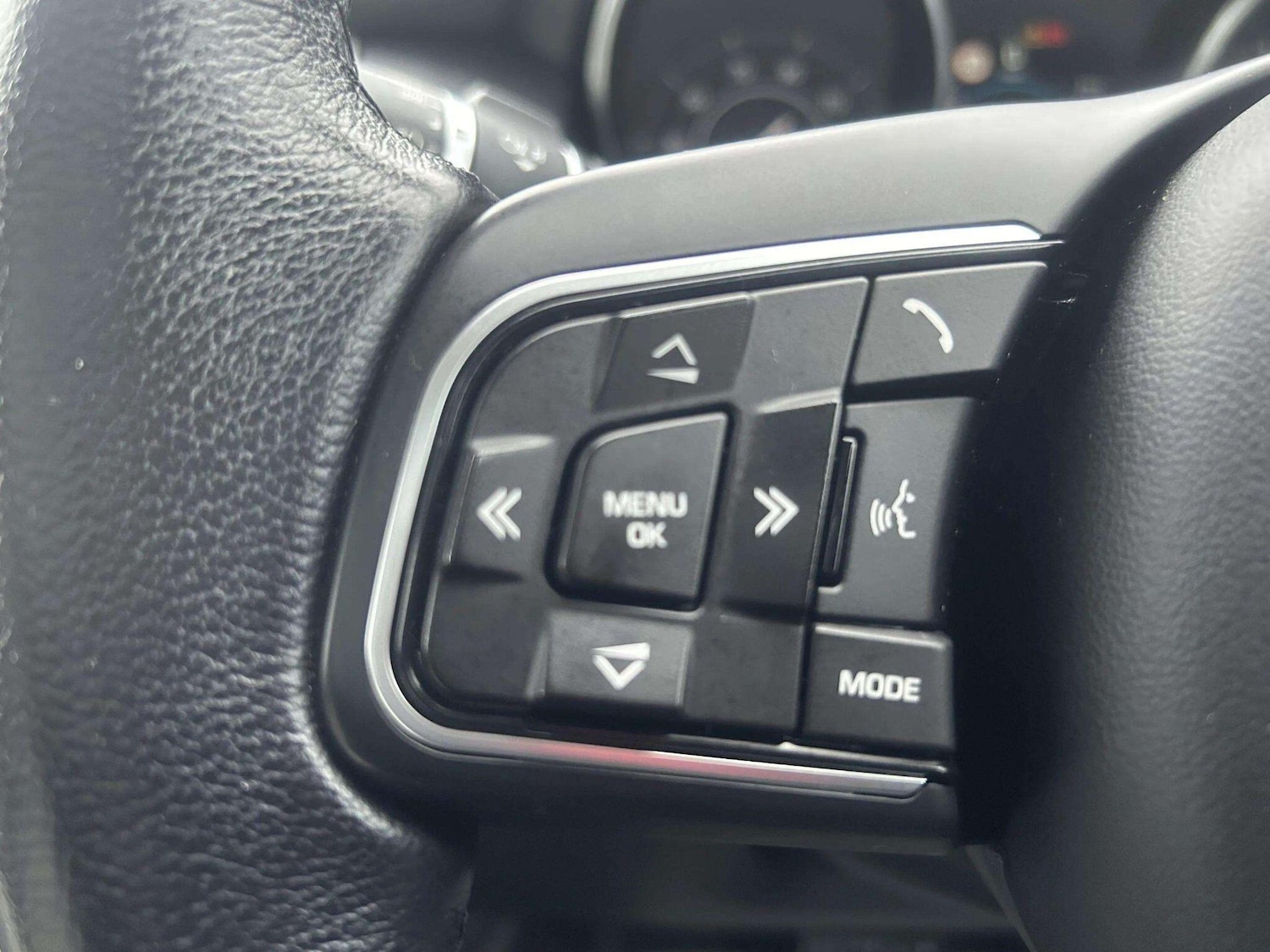 Used Jaguar E-Pace 2018 for sale - 76802348: Photo 22