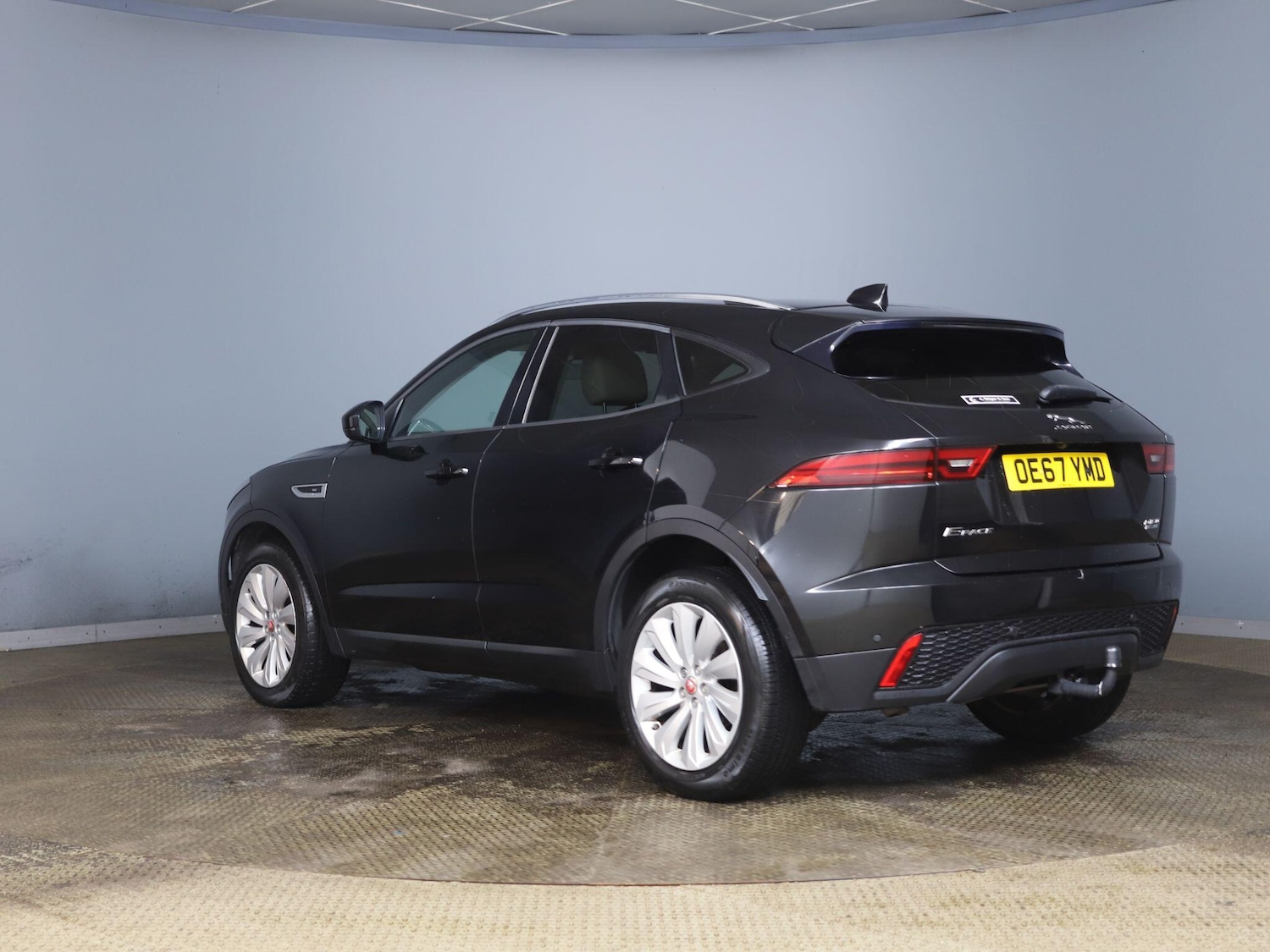 Used Jaguar E-Pace 2018 for sale - 76802348: Photo 3