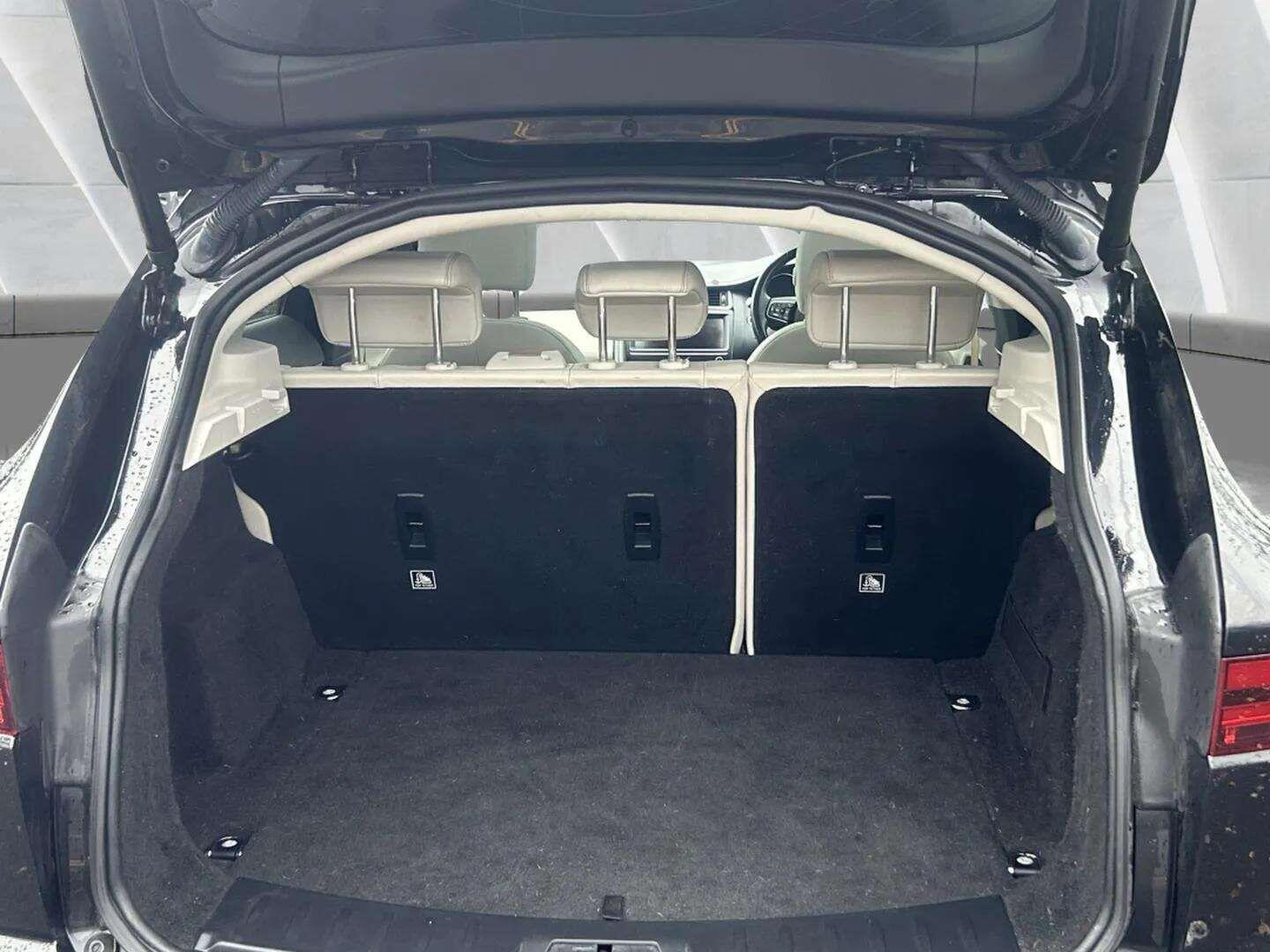 Used Jaguar E-Pace 2018 for sale - 76802348: Photo 47