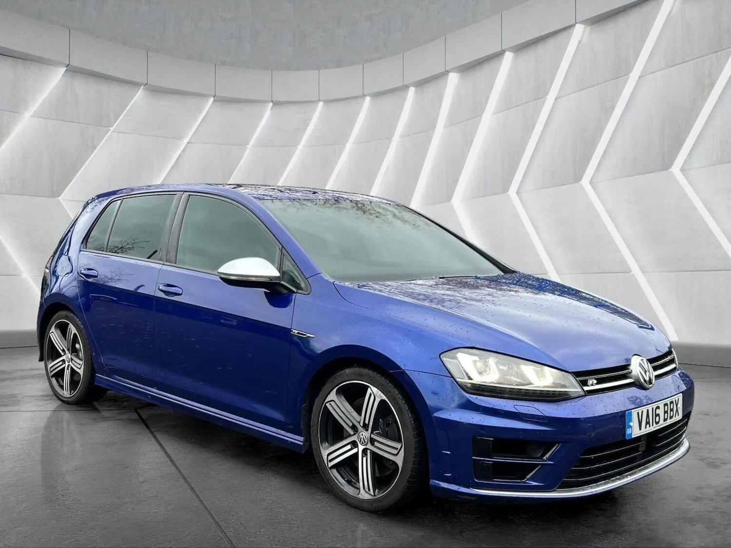 Used Volkswagen Golf 2016 for sale - 76571194: Photo 2