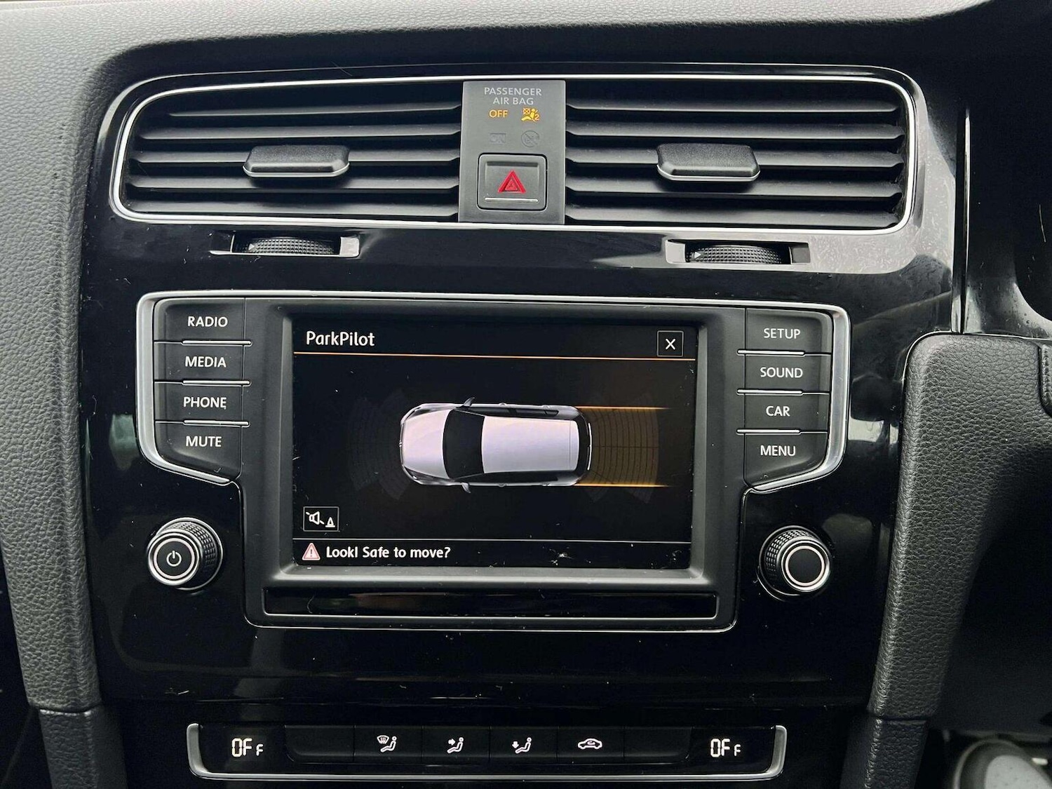 Used Volkswagen Golf 2016 for sale - 76571194: Photo 33