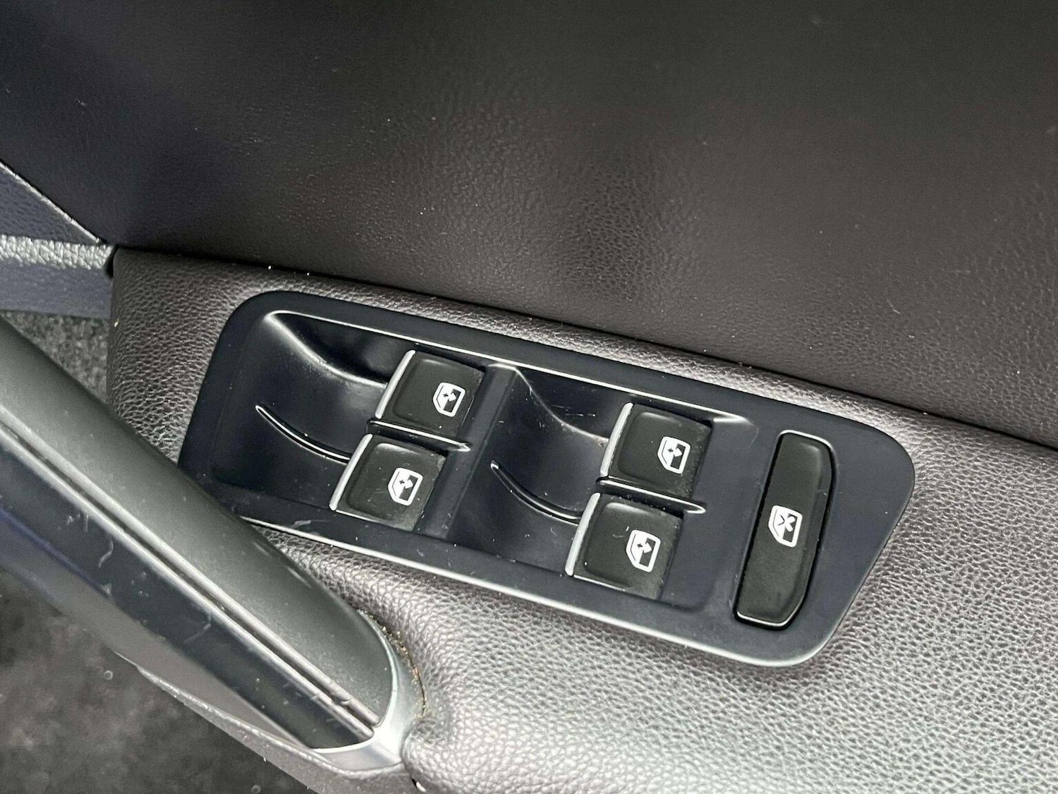 Used Volkswagen Golf 2016 for sale - 76571194: Photo 45