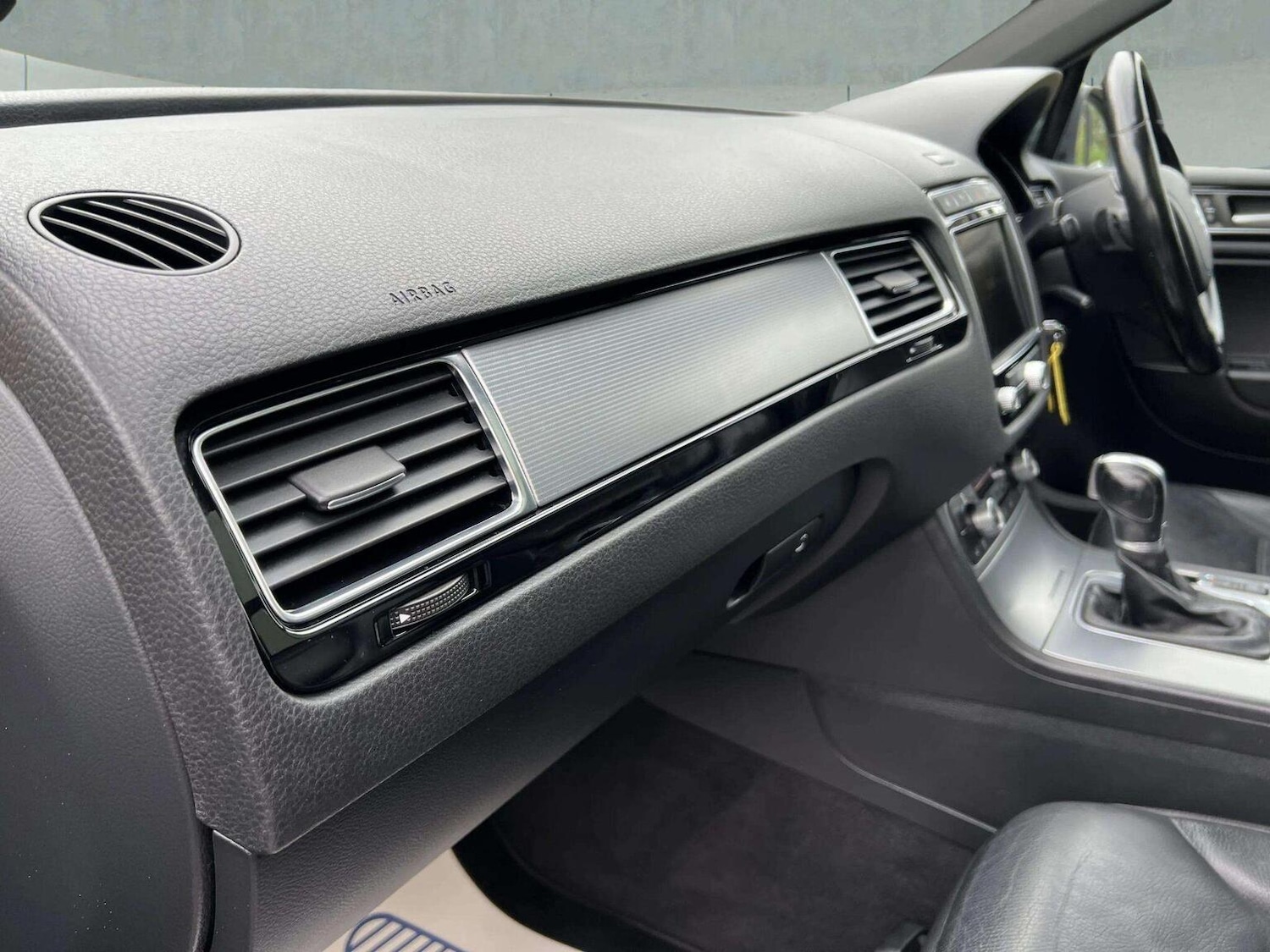 Used Volkswagen Touareg 2015 for sale - 76566628: Photo 18