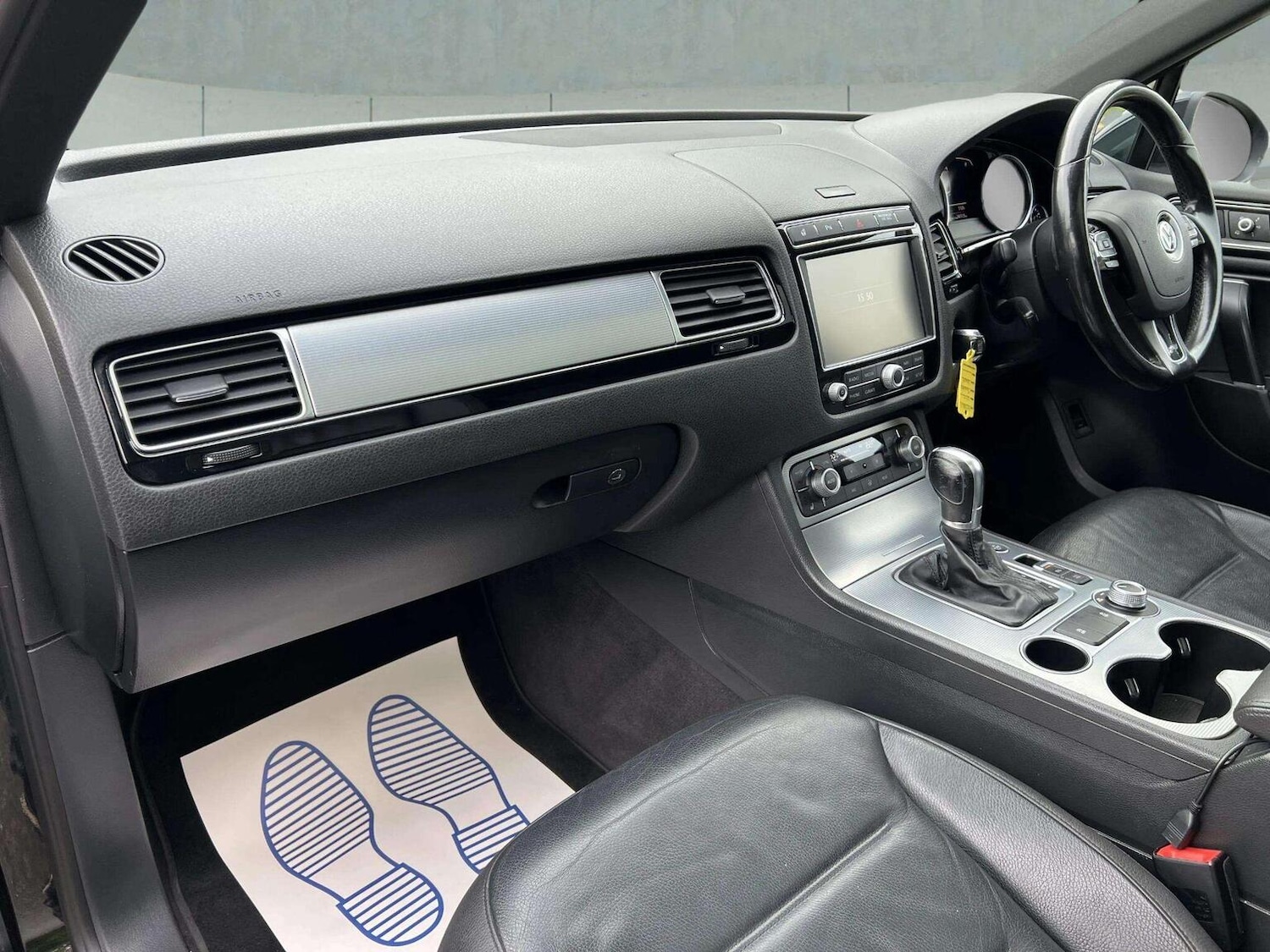 Used Volkswagen Touareg 2015 for sale - 76566628: Photo 22