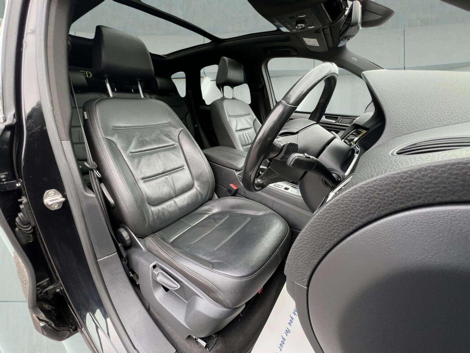 Used Volkswagen Touareg 2015 for sale - 76566628: Photo 29