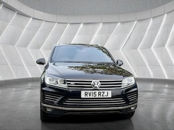 Used Volkswagen Touareg 2015 for sale - 76566628: Photo